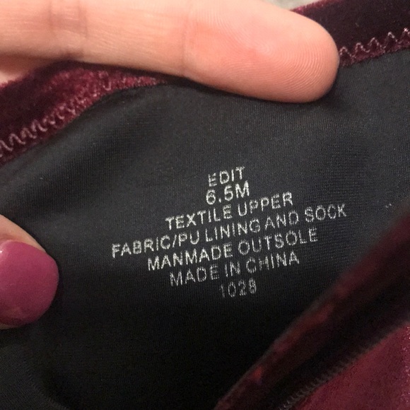 Steve Madden velvet booties! 6.5! - Picture 3 of 4